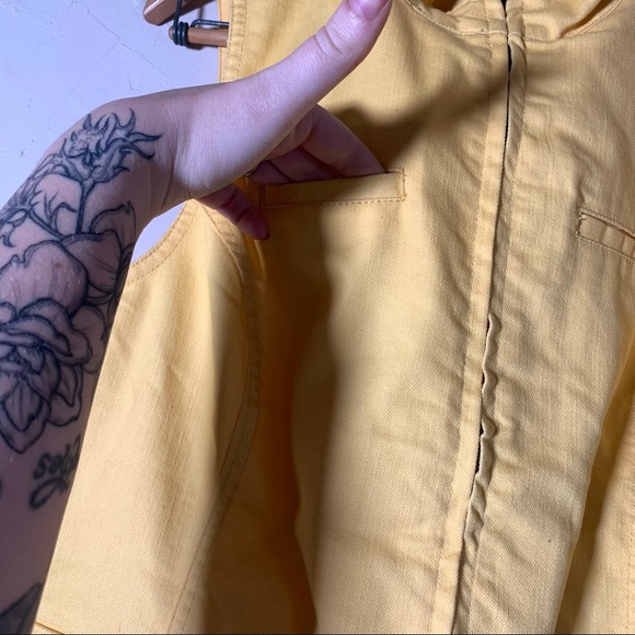 Liz Claiborne butter yellow utility jacket - Picture 5 of 7